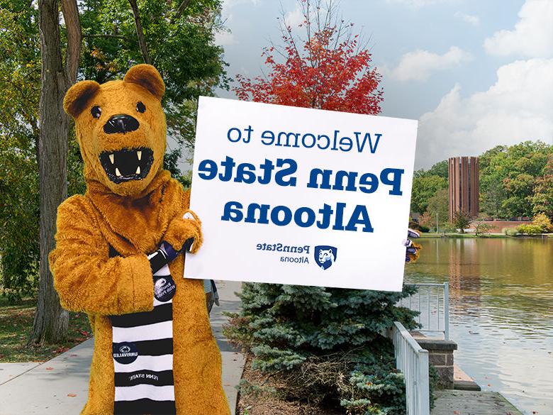 The Nittany Lion mascot holding up a sign reading Welcome to <a href='http://x156.spreadcrushers.com'>十大网投平台信誉排行榜</a>阿尔图纳分校